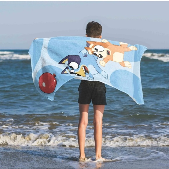 Bluey Bingo Beach Towel 100% Cotton W/ Embroidered Applique 28in x 58in- NWT - Picture 2 of 9